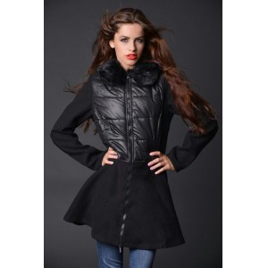 Куртка женская черная расклешенная с воротником