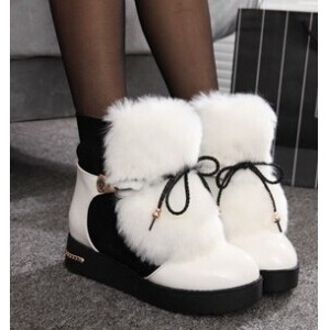 Зимние ботинки с мехом белые черные