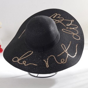 Шляпа женская черная с надписью паетками