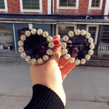 Круглые очки с цветами