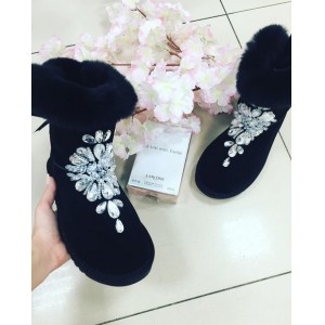 Черные ботиночки с камнями