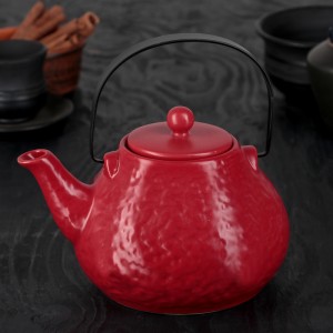 Заварочный чайник керамический красный