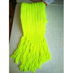 Неоновый желтый шарф с бахромой
