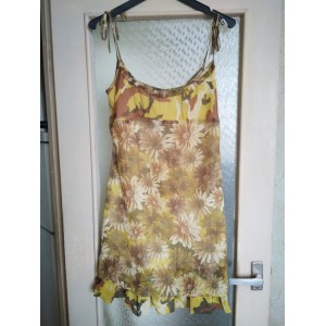 Камуфляжное платье с цветами